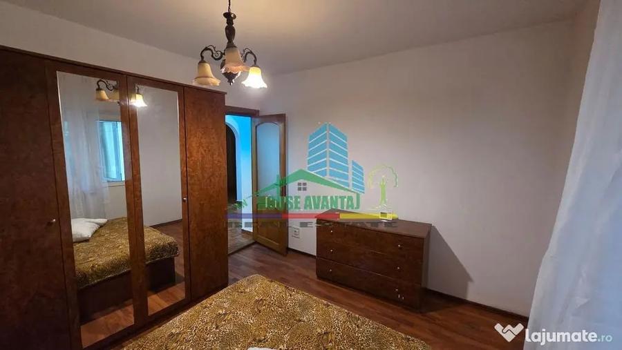 Apartament cu 3 camere decomandat în Brăilei