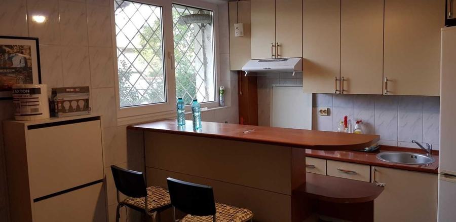 Apartament cu 2 camere semidecomandat în 1 Mai