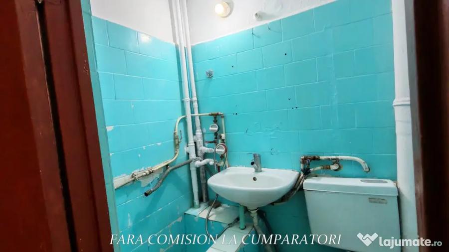 Apartament cu 2 camere semidecomandat în Petrișor