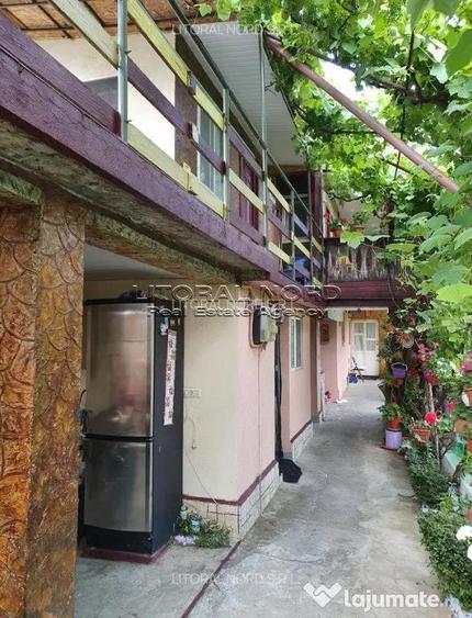 Casă cu 9 camere cu Teren 209 Mp în Eforie