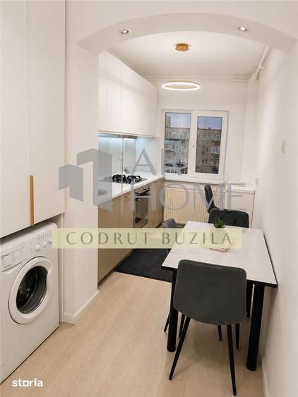 Apartament cu 2 camere, mobilat în Republicii