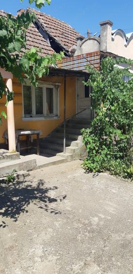 Casă cu 3 camere în Suplacu de Barcău