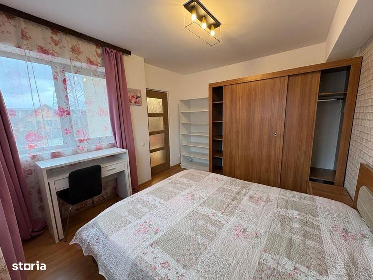 Apartament cu 2 camere semidecomandat, mobilat în Central — fotografia 3