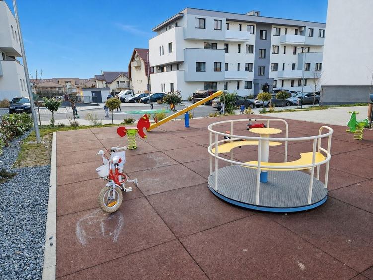 Apartament 3 camere, 80 mp, parcare, gardina,  zona Poligon Floresti - 28