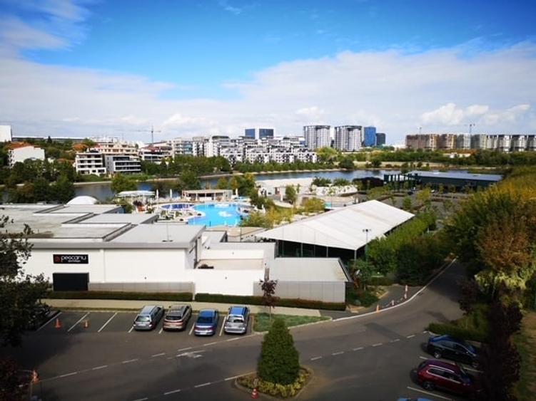 Barbu Vacarescu/strada Dambovicioarei  vis a  vis de Complexul Dinu Pescariu - 9