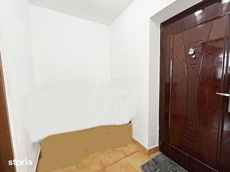 Apartament 1 camere de vanzare in zona Rogerius, Oradea - 2