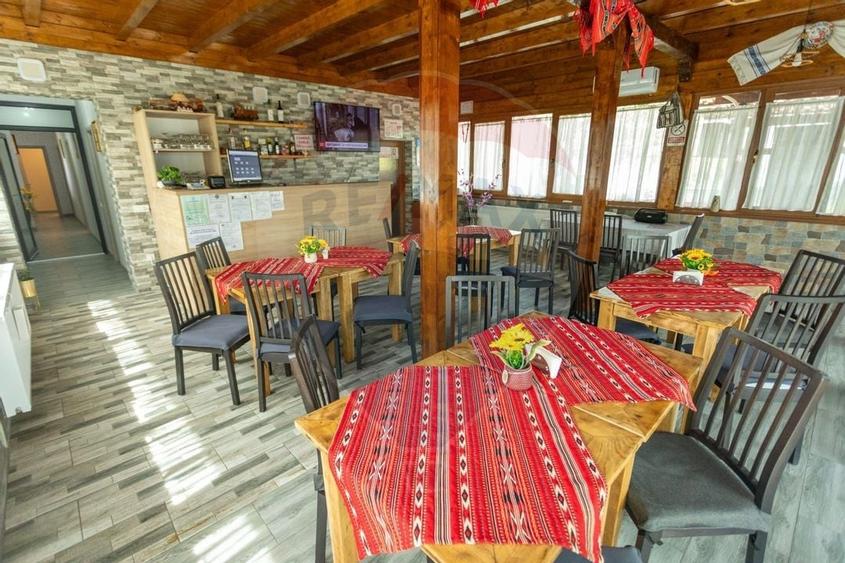 Pensiune agroturistică cu 6 camere + Casă de locuit, de vânzare - 2