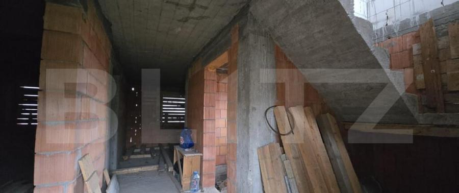 Casa la rosu, P+M, 4 camere, 400 mp teren, Simnicul de Jos - 3