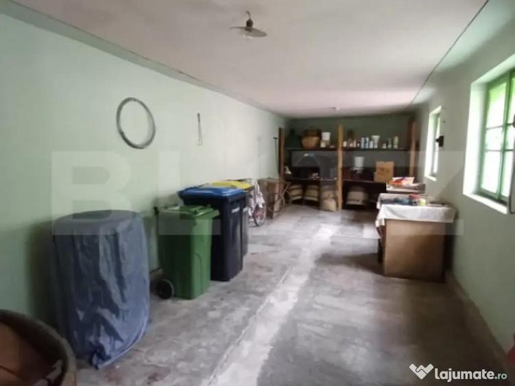 Casa renovabila cu 2 spatii comerciale, 416.6 mp, teren de 7 - 15