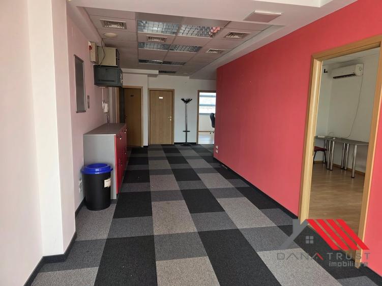 Bdul Eroilor  -  SAD Birouri 180 mp – 10 euro/mp - 6