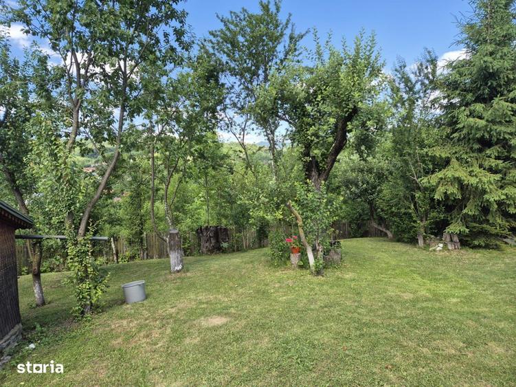 O casa cu suflet intr-un loc de vis va asteapta pentru o vizionare. - 15