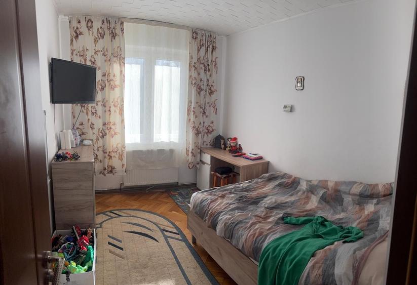 Apartament 3 camere, zona Garii - 5