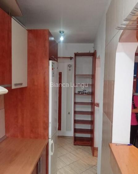 Apartament de 2 camere ( Reabilitat-Centrala )-Florilor