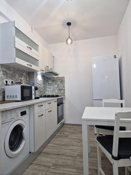 Sos. Viilor - Parc Carol - Apartament 2 camere - renovat - mobilat utilat modern - 1