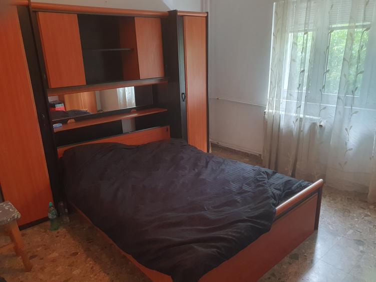 Vanzare 2 camere-2/8-decomandat-!3 Septembrie-Novaci-bl 89-reabilitat-114000 E - 2