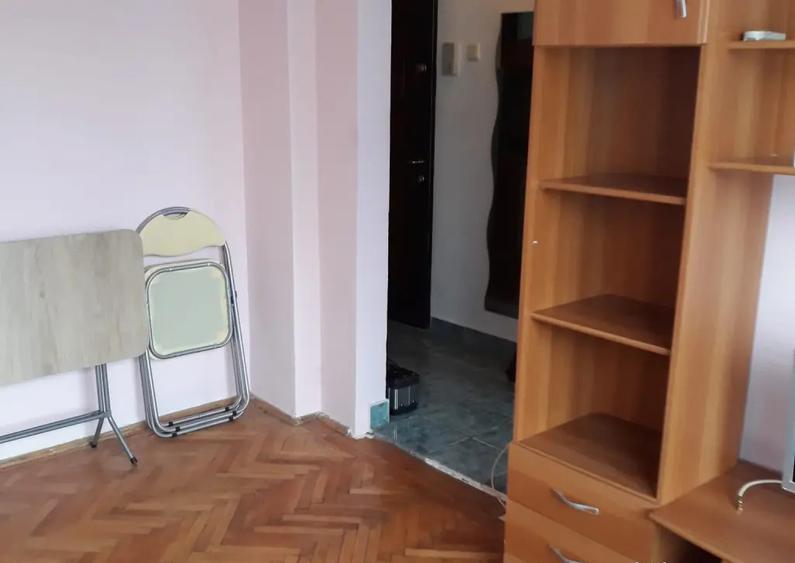 Vand apartament 2 camere decomandat - 8