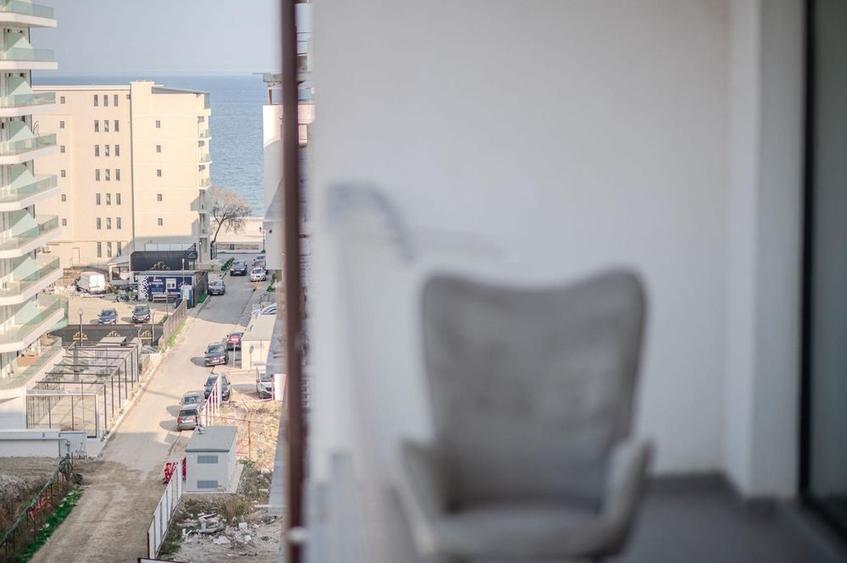 Vedere spre mare, vibe de catalog si o terasa cat un podium de moda. - 7