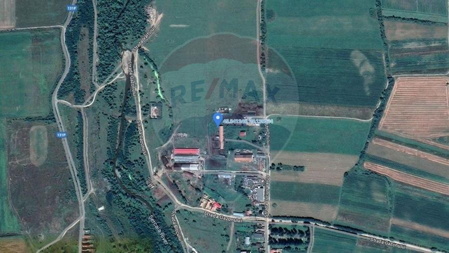 Teren intravilan si grajd | 1.333mp | Sercaia - 2