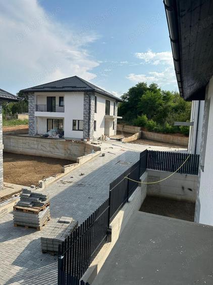 CASA individuala, zona Luna de Sus - 1