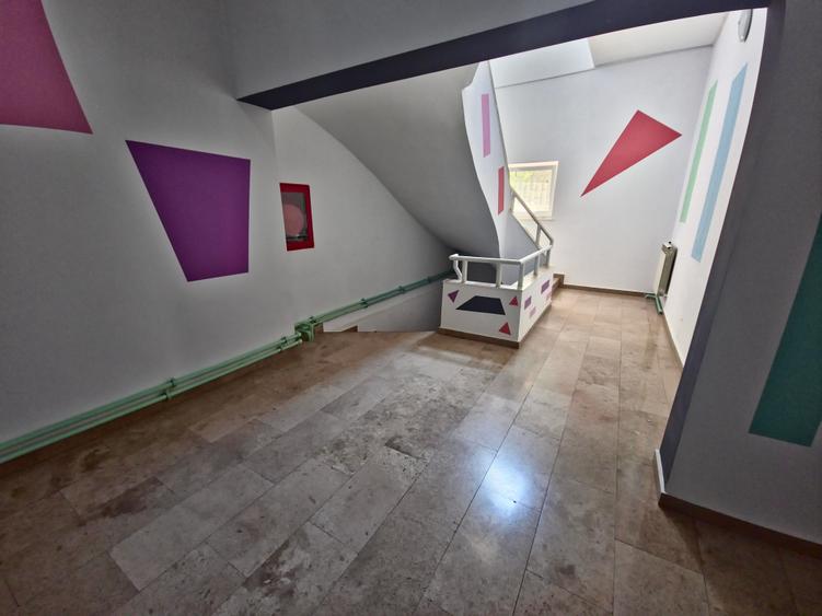 Faleză Nord  Clădire birouri cu 25+ încăperi  Afacere la cheie complet închiriat - 16