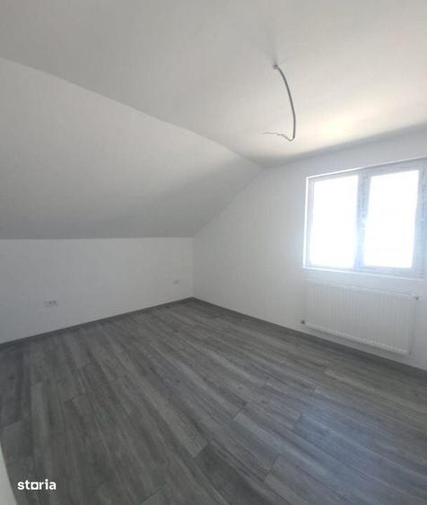 Casă cu 4 camere în Vârteju