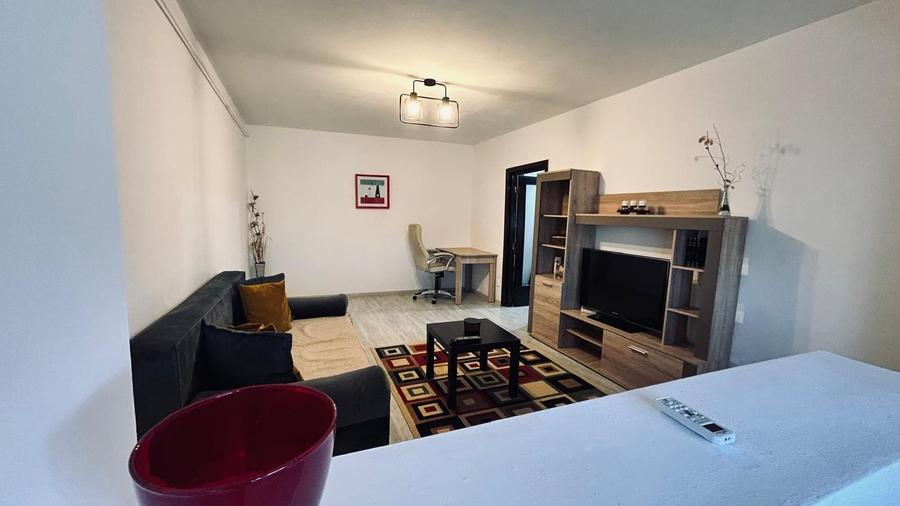 Apartament cu 2 camere decomandat în Obor