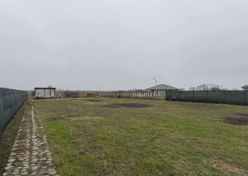 Teren 3.971 mp intravilan, deschidere 25 ml stradal acces lac Berceni - 13