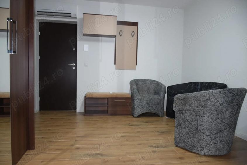 De inchiriat apartament nou 3 camere decomandat,zona Lacul Rosu,Oradea - 1