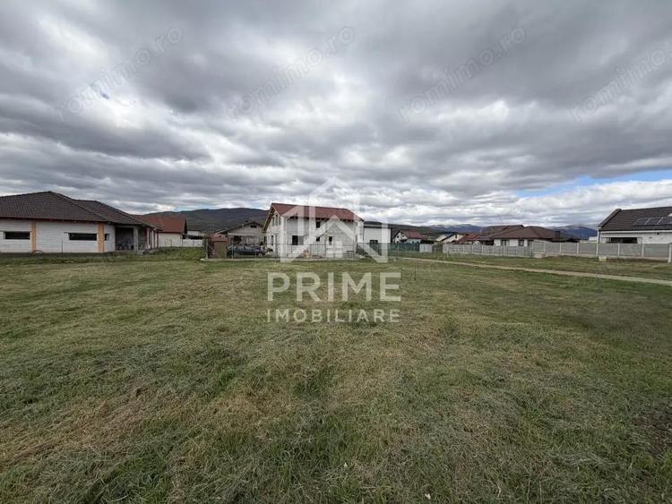 Teren intravilan 518 mp | ORIZONT | Alba Iulia | TOATE UTILITATILE | 2 fronturi - 1
