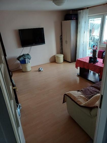 APARTAMENT 3 CAMERE DE VINZARE - 9