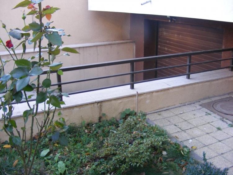 Domenii,imobil 2007,etaj 1/3,150 mp,loc de parcare subteran. - 3