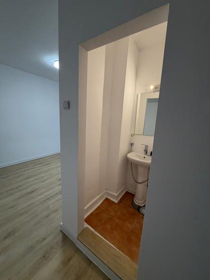 Titan, Postavarului - 7