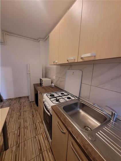 Apartament 2 camere, Navodari, Zona Kaufland,  Bloc Nou, Bine Pozitionat - 4