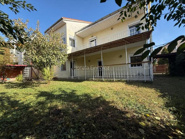 Casa individuala, 7 camere, parter+mansarda, 220 mp - Braytim