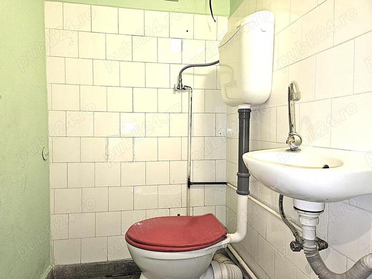 Apartament de vanzare 3 camere 2 bai, zona Cenrala - Boul Rosu Arad - 3