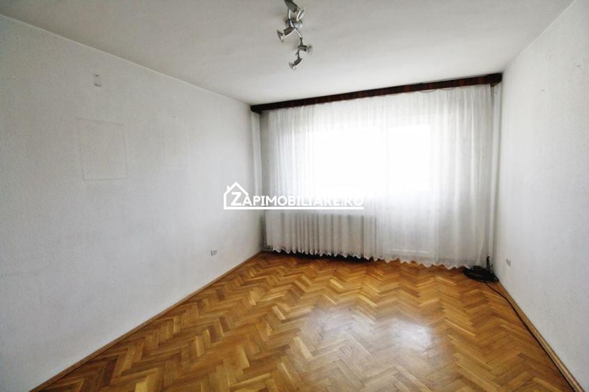 Dambu Pietros - Zona Ansamblul Muresul - 4 camere - 2 balcoane - 2