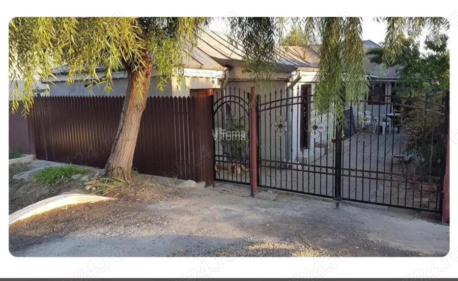 Casa la pre? de garsoniera-Gole?ti