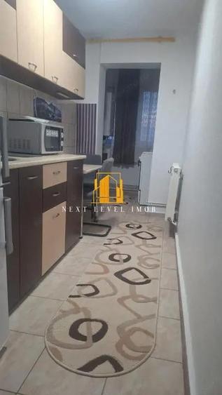 Garsoniera spa?ioasa de inchiriat Gavana 2 - 8