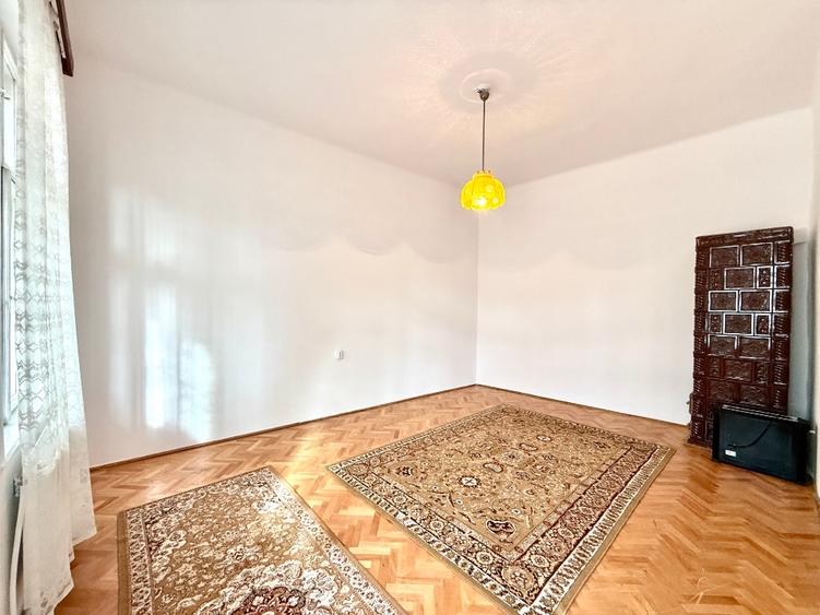 Apartament cu 2 camere | Zona Ultracentrală | Parcare | Etaj 1 | Pod | Pivniță - 1