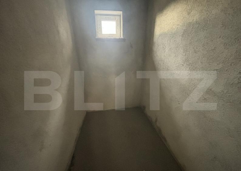Casa de vanzare, 120 mp utili, teren 780 mp, zona Botizulu - 4