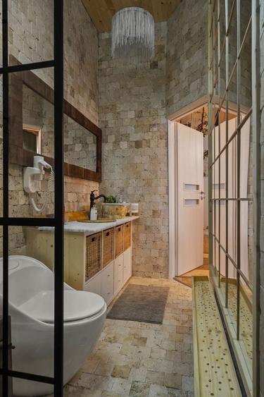 Casă boemă restaurată – ideală pentru locuire sau Airbnb - 4