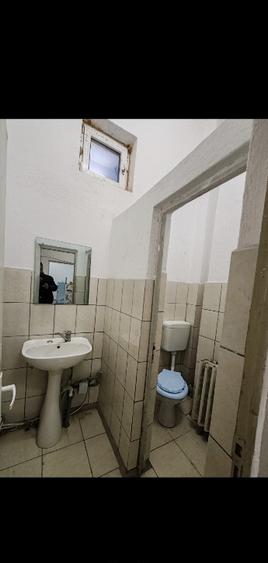 Imchiriez Spatiu Comercial Zona Piata 50mp - 6