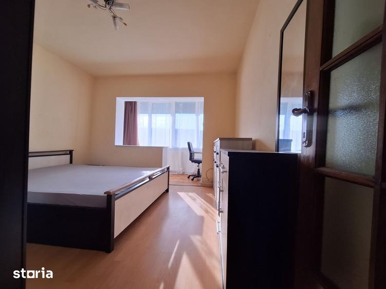 Apartament cu 3 camere în Est