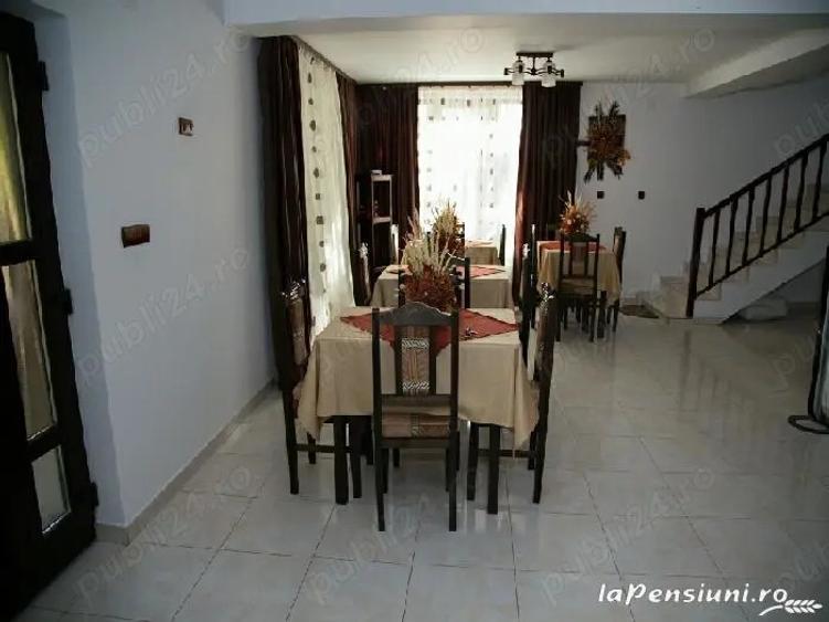 De vanzare casa pensiune - 4