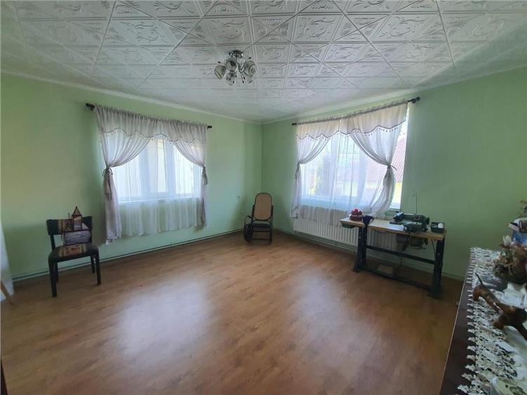 Casa singur in curte cu  700mp teren in orasul Avrig, 25km distanta de Sibiu - 10