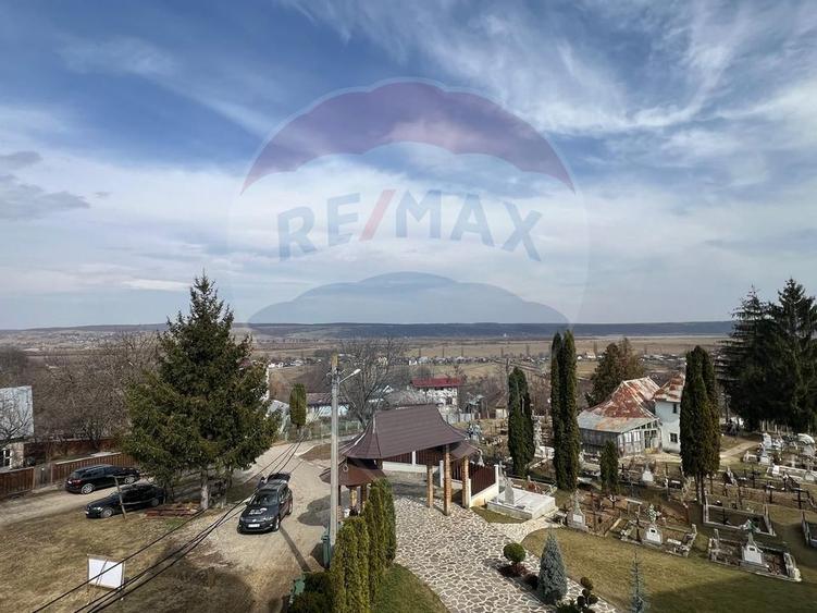 Teren 2,600 mp  sat. Lespezi com.  G&acirc;rleni,  Strada Preot Cezar Negru - 1