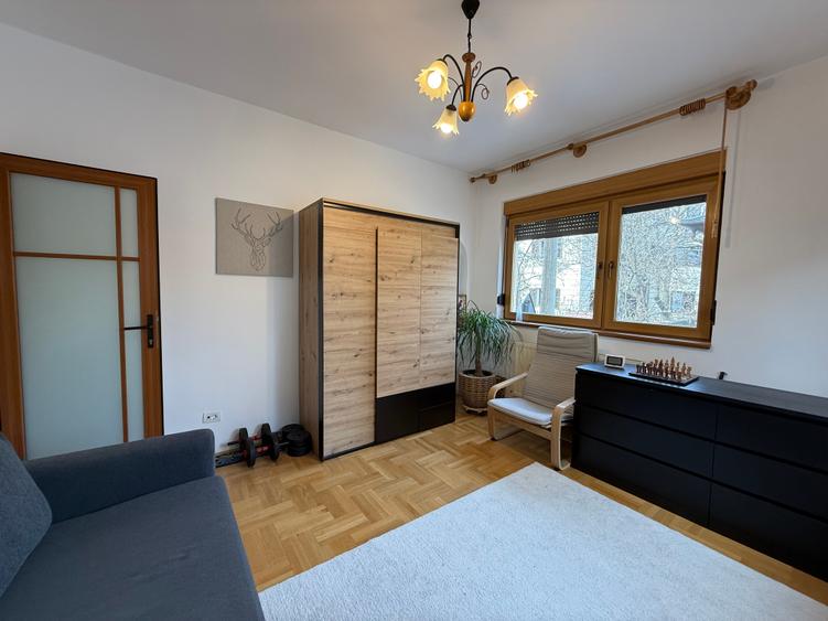 Vanzare 2 apartamente cu curte si terasa - 3