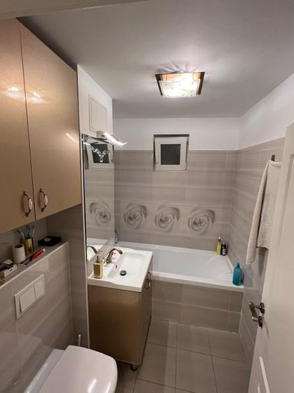 Proprietar vand ap cu 3 camere - 3