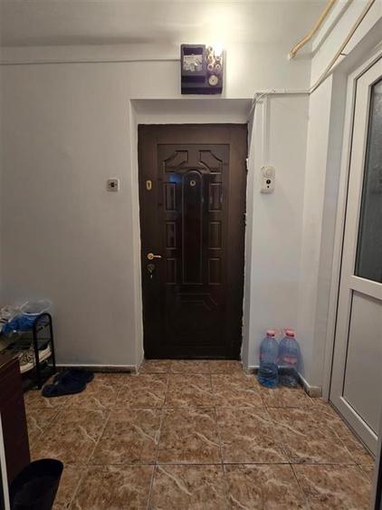 Podu Ros - Posta, 2 camere decomandat, etaj intermediar - 5