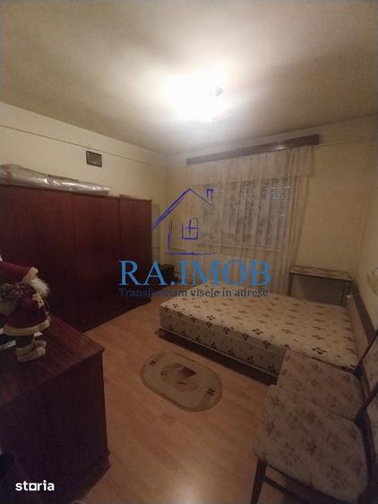 Apartament cu 2 camere decomandat în Vest